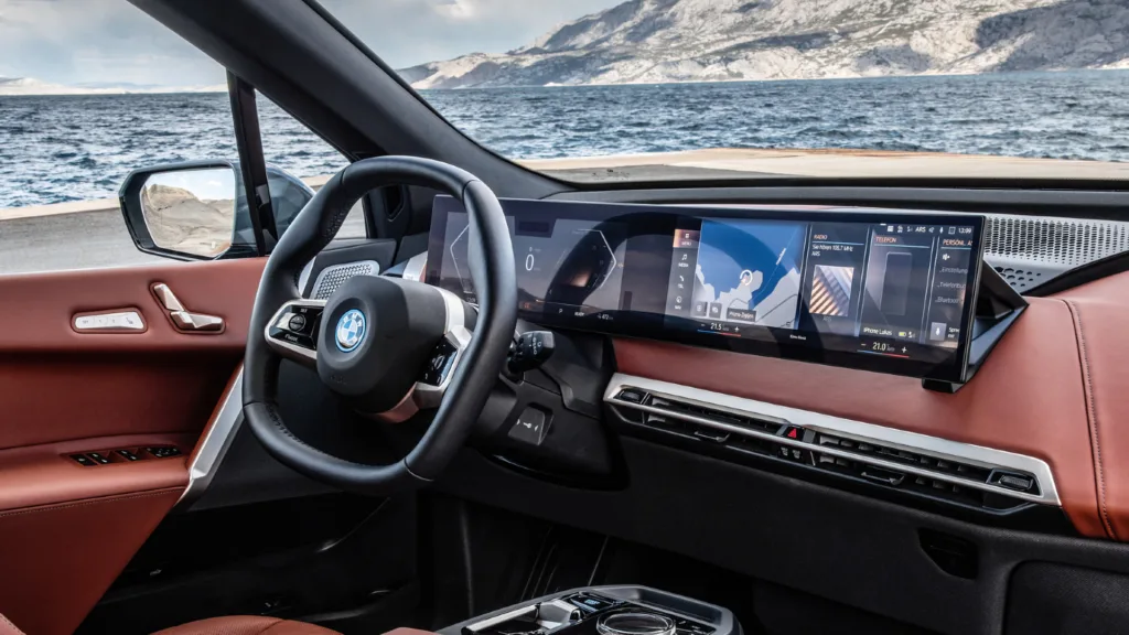 The iX xDrive50 has a 14.9-inch touchscreen infotainment system. (Source: BMW)