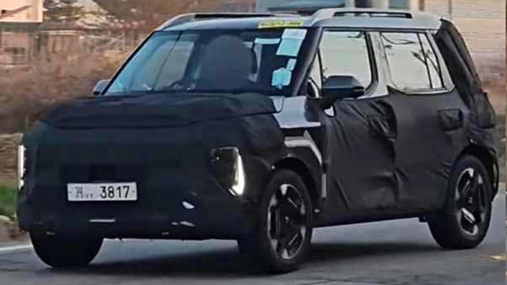 Kia Clavis (EV2) was recently spotted testing in South Korea. (Source: 숏카 SHORTS CAR)