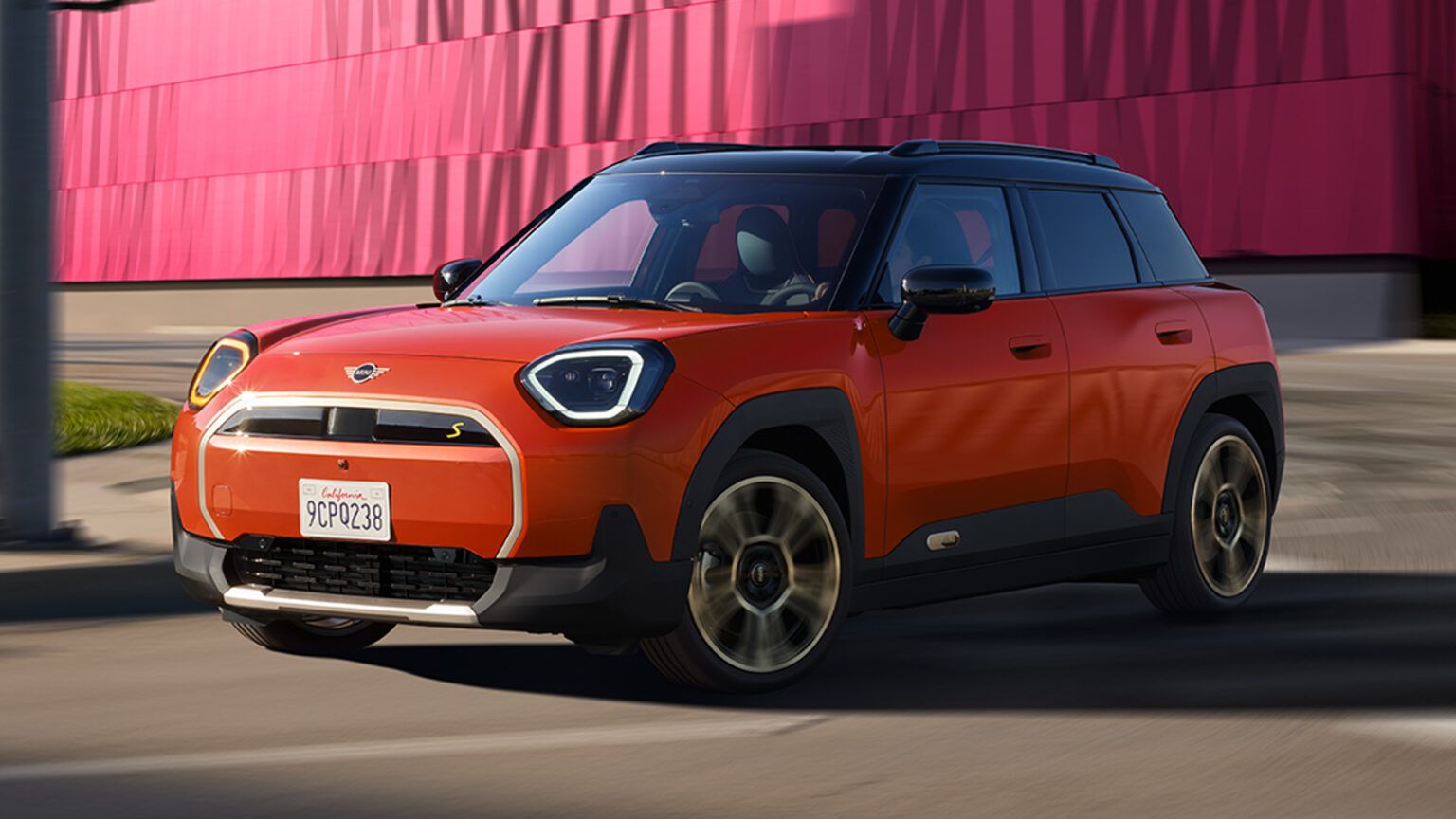 Mini Reveals Aceman EV: Its New Electric Crossover with up to 405km ...