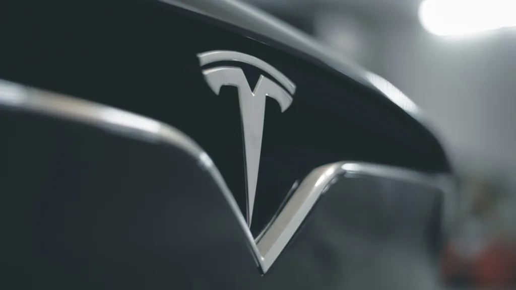 Tesla might form a joint venture with Reliance to establish manufacturing plants in India. (Representative Image: Unsplash)