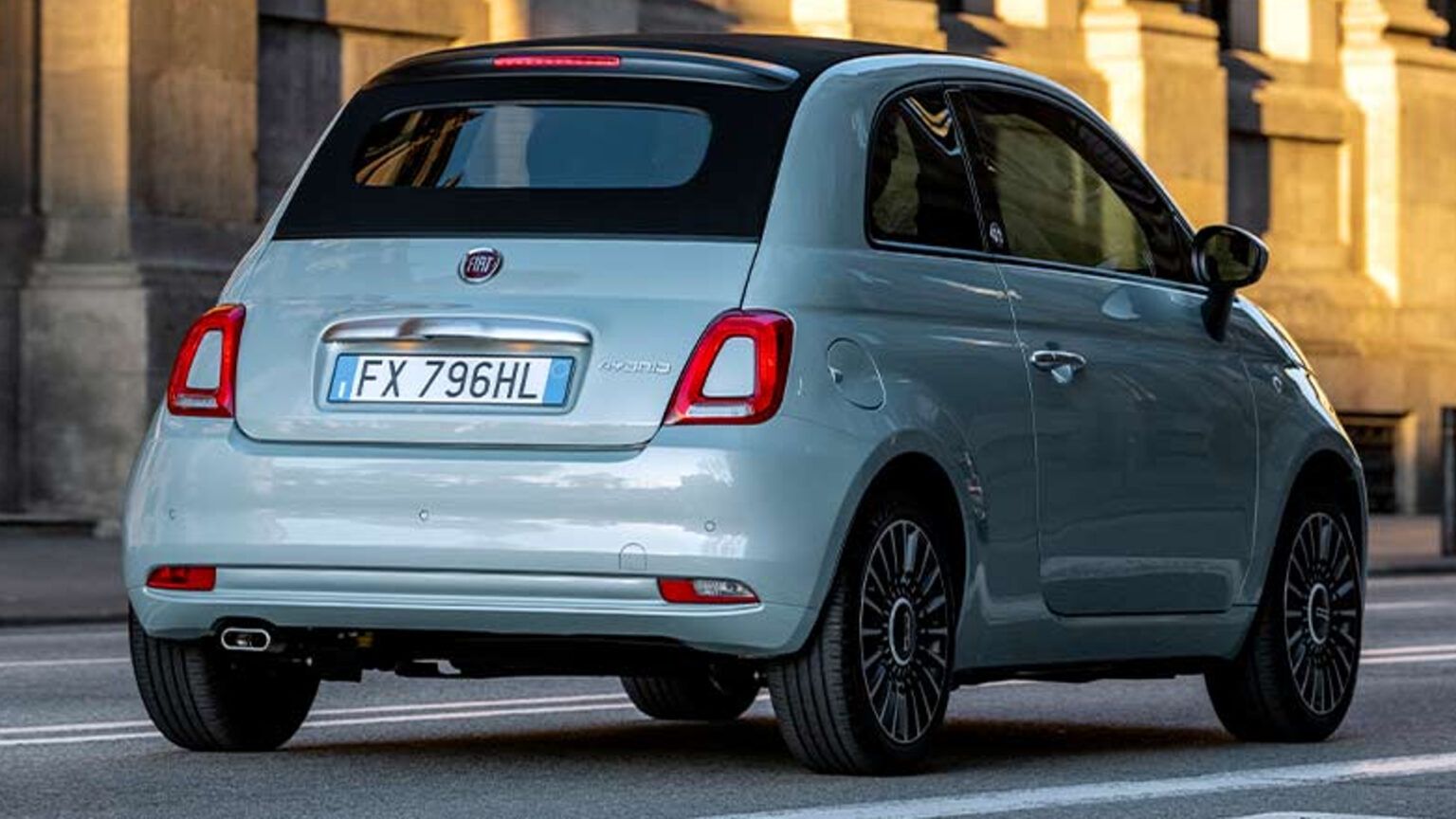 Fiat 500 Ibrida Hybrid Set to Replace Petrol Model in 2026