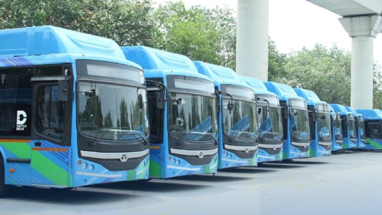 New Delhi gets 320 new electric buses