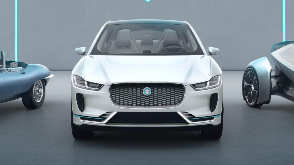 Starting in 2025, Jaguar plans to begin a new phase by launching a series of electric vehicles. 